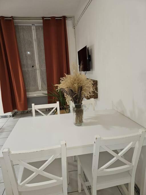 1-Centre-Ville Studio 25M2 Box A Bagages Gratuits Carcassonne Exteriör bild