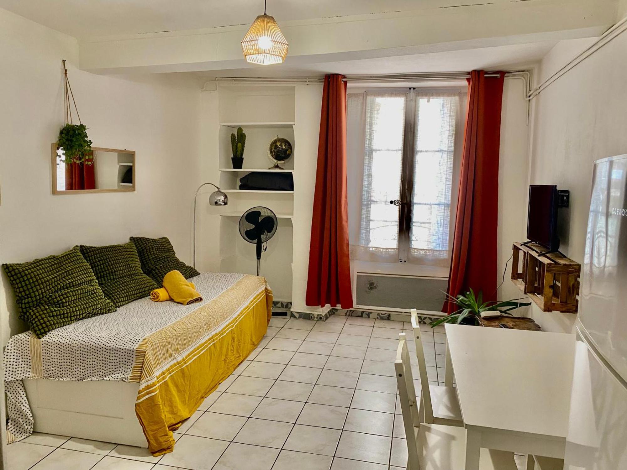 1-Centre-Ville Studio 25M2 Box A Bagages Gratuits Carcassonne Exteriör bild